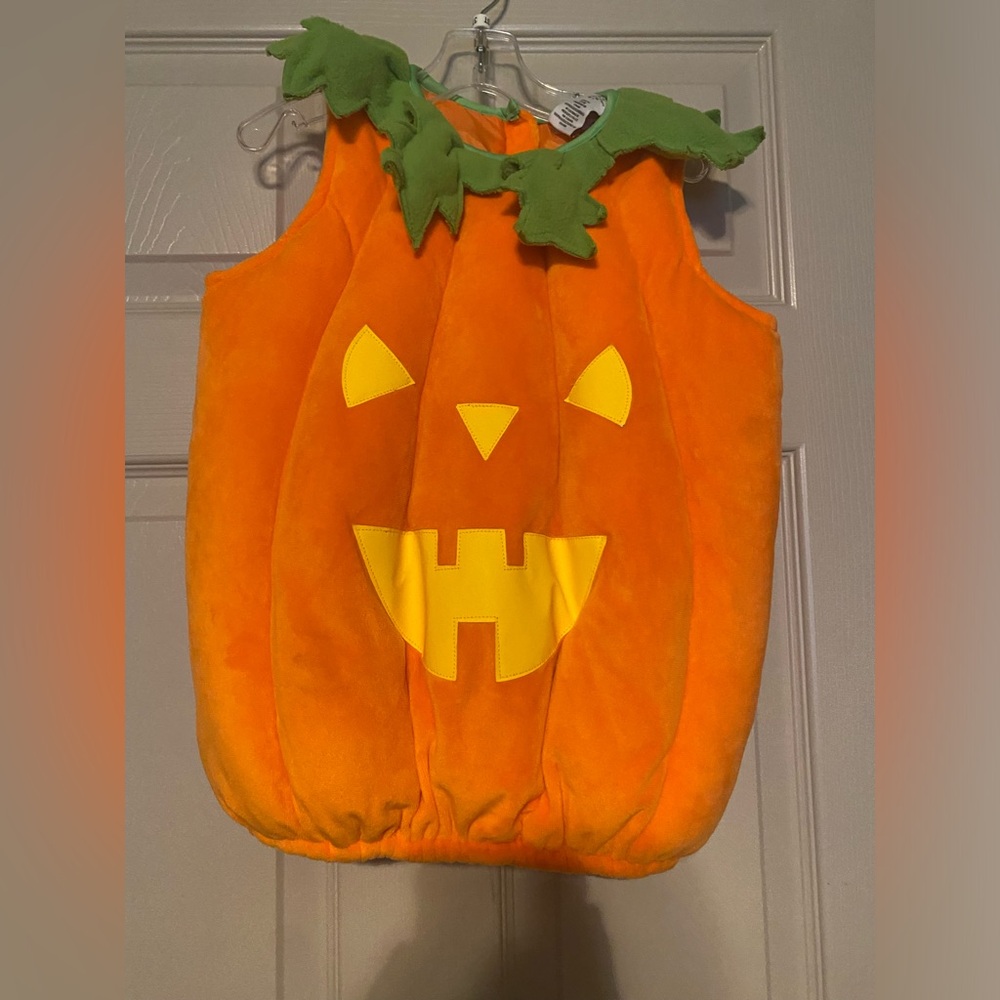 Charming Pumpkin Costume for Kids - Orange with Green Leaves